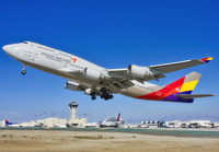 ASIANA_747-400_HL7423_LAX_1109E_JP_small1~0.jpg