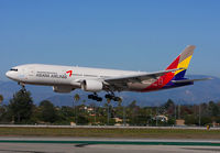 ASIANA_777-200_HL7596_LAX_1109C_JP_small.jpg