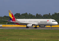 ASIANA_A321_HL723_NRT_1011B_JP_small.jpg