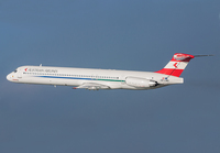 AUSTRIAN_MD80_OE-LMD_CFU_0802G_JP_small1.jpg