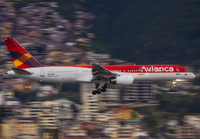 AVIANCA_757-200_EI-CEY_UIO_1208B_JP_small.jpg