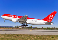 AVIANCA_767-200_N728CG_LAX_1110D_JP_small.jpg