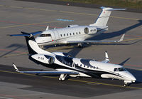 BIZJETS_FRA_1113_JP_small.jpg