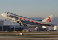 CARGOLUX_747-400F_LX-NCV_LAX_1110C_JP_small.jpg