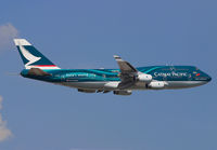 CATHAYPACIFIC_747-400_B-HOY_FRA_0802D_JP_small2.jpg