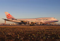 CHINAAIRLINES_747-400_B-18201_LAX_07_04E_JP_small.jpg