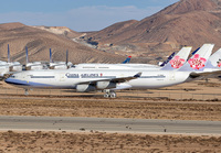 CHINAAIRLINES_A340-300_B-18803_VCV_1117_JP_small1.jpg