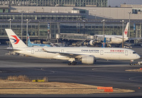 CHINAEASTERN_A350-900_B-305X_HND_0224_JP_small.jpg