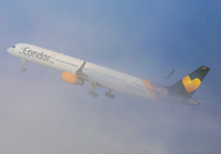 CONDOR_757-300_D-ABOH_DUS_0315_JP_small1.jpg