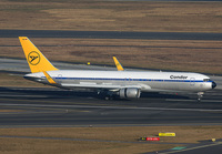 CONDOR_767-300_D-ABUM_FRA_0315G_JP_small.jpg