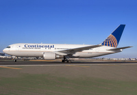 CONTINENTAL_767-200_N76151_LAX_0704_JP_small.jpg