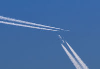 CONTRAILS_FRA_1112C_JP_small.jpg