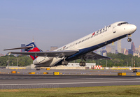 DELTA_717_N997AT_LGA_0618_7_JP_small.jpg