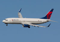 DELTA_737-800_N374DA_LGA_414B_JP_small.jpg