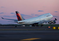 DELTA_747-400_N664US_JFK_0912I_jP_small.jpg