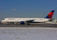 DELTA_757-200_N6709_JFK_0209_JP_small.jpg