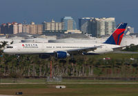 DELTA_757-200_N670DN_FLL_1209_JP_small.jpg