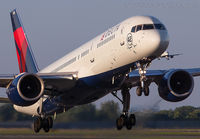 DELTA_757-200_N709TW_JFK_0714E_JP_small.jpg