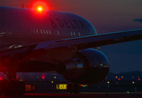 DELTA_767-300_JFK_0515A_JP_small.jpg