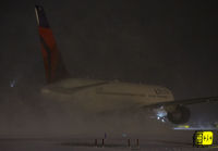 DELTA_767-300_N177DZ_JFK_0115BS_JP_small.jpg