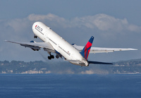 DELTA_767-400_N825MH_LAX_1117A_2_JP_small.jpg