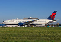 DELTA_777-200_N701DN_LAX_1109B_JP_small.jpg