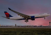 DELTA_A330-200_N857NW_LAX_0912EB_JP_small.jpg