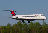 DELTA_DC9-50_N784NC_CLT_0413_JP_small.jpg