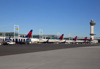 DELTA_JFK_0913E_JP_small.jpg