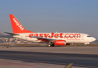 EASYJET_737-700_G-EZJU_NCE_1103_JP_small.jpg