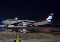 ELAL_767-300_4X-EAR_JFK_0916_1_JP_small.jpg