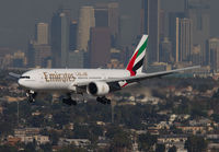 EMIRATES_777-200_A6-EWA_LAX_1110B_JP.jpg