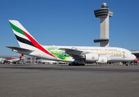 EMIRATES_A380_A6-EEQ_JFK_0714J_JP_small.jpg