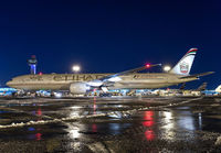 ETIHAD_777-300_A6-ETN_JFK_0115_jP_small.jpg