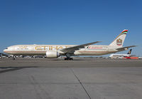 ETIHAD_777-300_A6-ETR_JFK_0714_JP_small.jpg