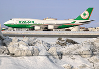 EVAAIR_747-400_B-16412_CTS_0117A_4_JP_small.jpg