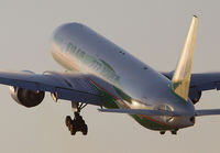 EVAAIR_777-300_B-16702_LAX_1111K_JP_small.jpg