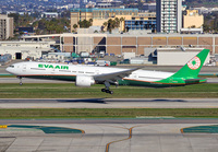 EVAAIR_777-300_ZK-OKT_LAX_0119_5_JP_small.jpg