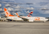 GOL_737-800_PR-GUJ_MIA_1013_JP_small1.jpg