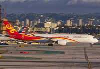 HONGKONGAIRLINES_A350-900_B-LGE_LAX_0119_4_JP_small.jpg