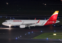 IBERIA_A320_EC-LUL_DUS_1118_JP_small.jpg