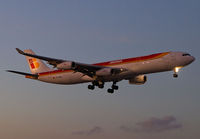 IBERIA_A340-300_EC-GGS_MIA_0112_JP_small.jpg