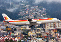 IBERIA_A340-300_EC-GPB_UIO_1209B_JP_small2.jpg