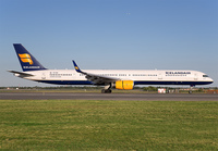 ICELANDAIR_757-300_TF-FIX_JFK_0714_JP_small.jpg