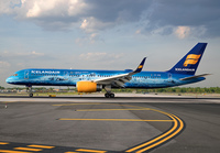 ICELANDAIR__757-200_TF-FIR_JFK_0517_3_JP_small.jpg