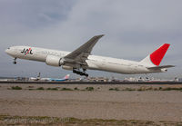 JAL_777-300_JA736J_LAX_0210C_JP_small.jpg