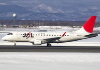 JAL_E170_JA217J_CTS_0117_1_JP_small.jpg