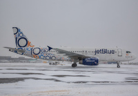 JETBLUE_A320_N569JB_JFK_0115B_JP_small2.jpg