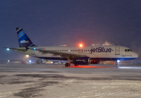 JETBLUE_A320_N588JB_JFK_0115D_JP_small.jpg