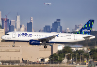 JETBLUE_A320_N793JB_JFK_0919_7_JP_small.jpg